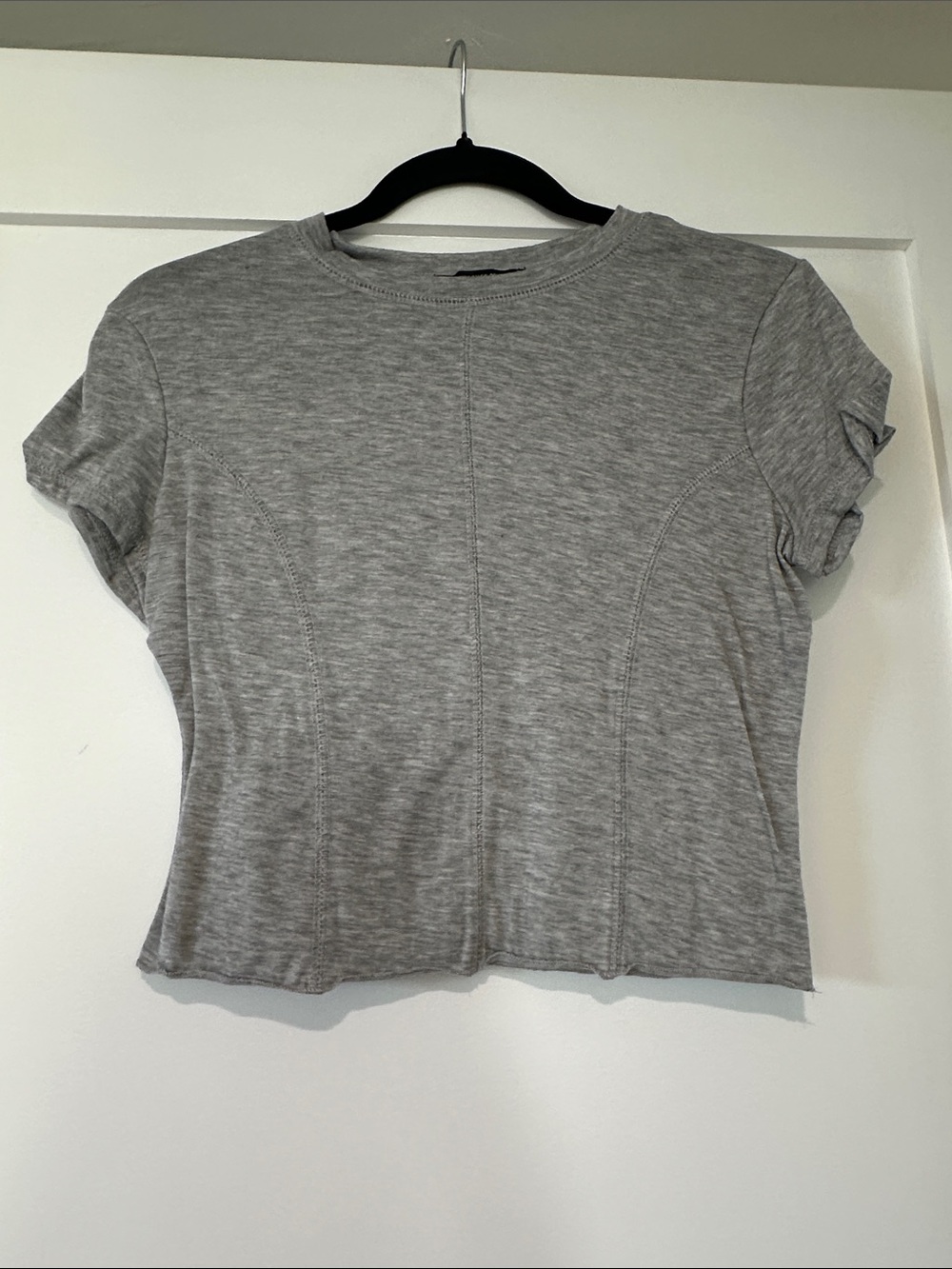 Forever 21 Light Gray Short Sleeve Seam-Accent Tee